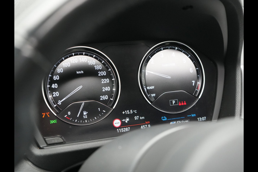 BMW X1 xDrive25e xLine Plug In Hybrid 222pk Dealer O.H PHEV | Panodak | Sfeerverlichting | Lederen Sportstoelen Verwarmd | Cruise Control | Camera | Navigatie | LED | DAB |