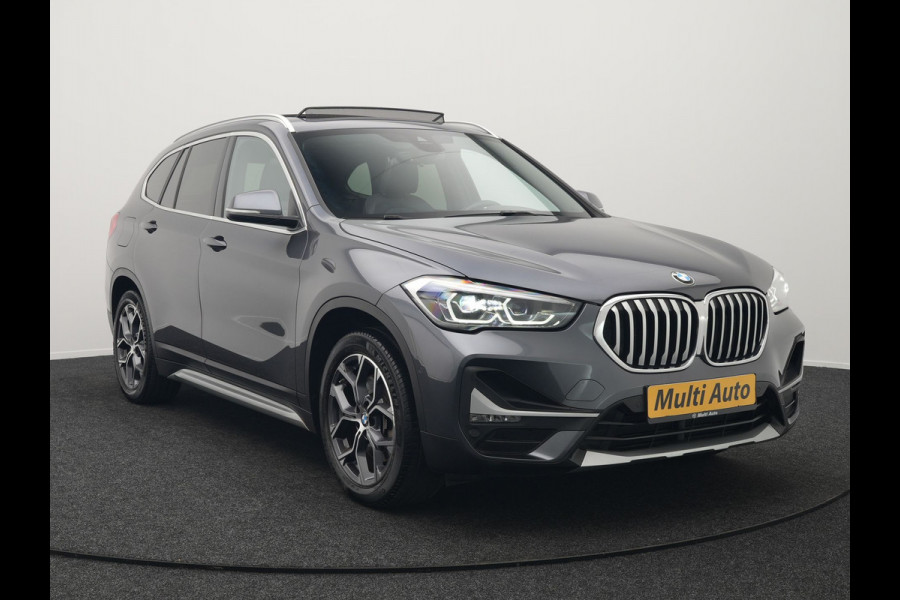 BMW X1 xDrive25e xLine Plug In Hybrid 222pk Dealer O.H PHEV | Panodak | Sfeerverlichting | Lederen Sportstoelen Verwarmd | Cruise Control | Camera | Navigatie | LED | DAB |