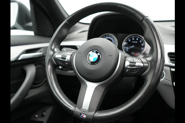 BMW X1 xDrive25e xLine Plug In Hybrid 222pk Dealer O.H PHEV | Panodak | Sfeerverlichting | Lederen Sportstoelen Verwarmd | Cruise Control | Camera | Navigatie | LED | DAB |