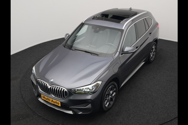 BMW X1 xDrive25e xLine Plug In Hybrid 222pk Dealer O.H PHEV | Panodak | Sfeerverlichting | Lederen Sportstoelen Verwarmd | Cruise Control | Camera | Navigatie | LED | DAB |
