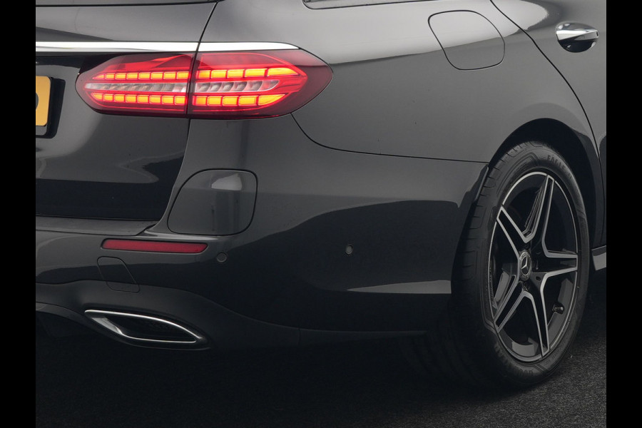 Mercedes-Benz E-Klasse Estate 300 e AMG Line Plug In Hybrid 320pk Dealer O.H PHEV | Alcantara Sportstoelen Verwarmd |  Widescreen Navi | Apple Carplay | BLIS | Sfeerverlichting | Camera |