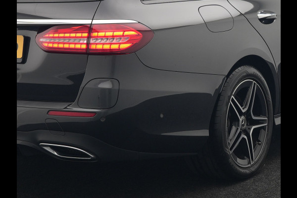 Mercedes-Benz E-Klasse Estate 300 e AMG Line Plug In Hybrid 320pk Dealer O.H PHEV | Alcantara Sportstoelen Verwarmd |  Widescreen Navi | Apple Carplay | BLIS | Sfeerverlichting | Camera |