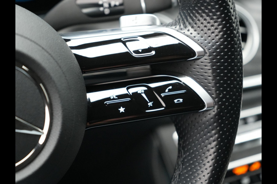 Mercedes-Benz E-Klasse Estate 300 e AMG Line Plug In Hybrid 320pk Dealer O.H PHEV | Alcantara Sportstoelen Verwarmd |  Widescreen Navi | Apple Carplay | BLIS | Sfeerverlichting | Camera |