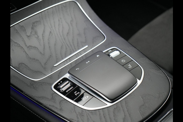 Mercedes-Benz E-Klasse Estate 300 e AMG Line Plug In Hybrid 320pk Dealer O.H PHEV | Alcantara Sportstoelen Verwarmd |  Widescreen Navi | Apple Carplay | BLIS | Sfeerverlichting | Camera |