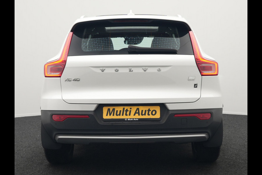 Volvo XC40 T4 Recharge Inscription Plug In Hybrid 211pk Dealer O.H PHEV | Panodak | Adaptive Cruise | Apple Carplay | Stoelen & Stuur Verwarmd | Camera | Navigatie | Keyless | Virtual |  DAB |