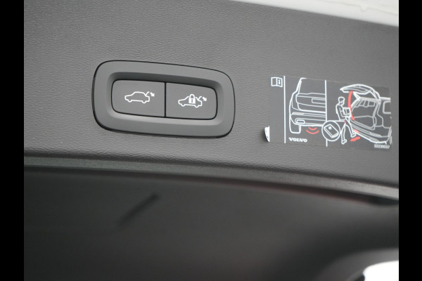 Volvo XC40 T4 Recharge Inscription Plug In Hybrid 211pk Dealer O.H PHEV | Panodak | Adaptive Cruise | Apple Carplay | Stoelen & Stuur Verwarmd | Camera | Navigatie | Keyless | Virtual |  DAB |