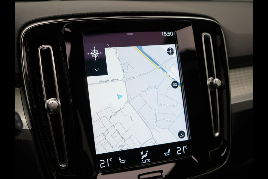 Volvo XC40 T4 Recharge Inscription Plug In Hybrid 211pk Dealer O.H PHEV | Panodak | Adaptive Cruise | Apple Carplay | Stoelen & Stuur Verwarmd | Camera | Navigatie | Keyless | Virtual |  DAB |