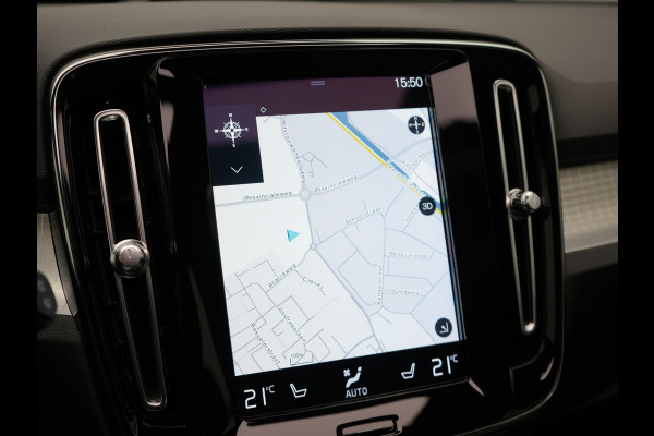 Volvo XC40 T4 Recharge Inscription Plug In Hybrid 211pk Dealer O.H PHEV | Panodak | Adaptive Cruise | Apple Carplay | Stoelen & Stuur Verwarmd | Camera | Navigatie | Keyless | Virtual |  DAB |