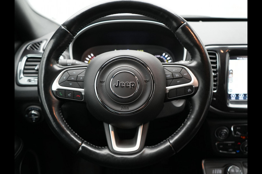 Jeep Compass 4xe 240 Electric S Plug In Hybrid 240pk Dealer O.H PHEV | Lederen Sportstoelen Memory & Verwarmd | Camera | Navigatie | Blis | Keyless | Stuur Verwarmd | Cruise Control | DAB |