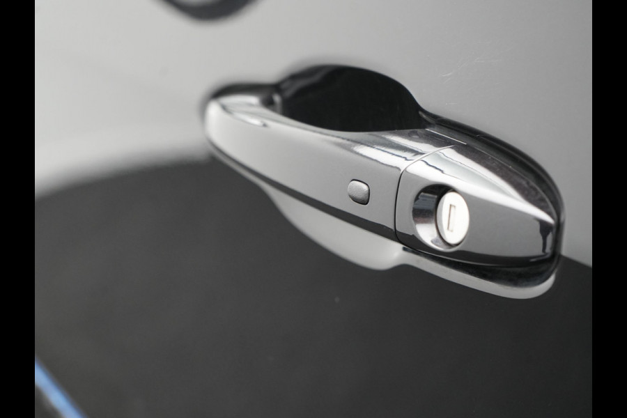 Jeep Compass 4xe 240 Electric S Plug In Hybrid 240pk Dealer O.H PHEV | Lederen Sportstoelen Memory & Verwarmd | Camera | Navigatie | Blis | Keyless | Stuur Verwarmd | Cruise Control | DAB |