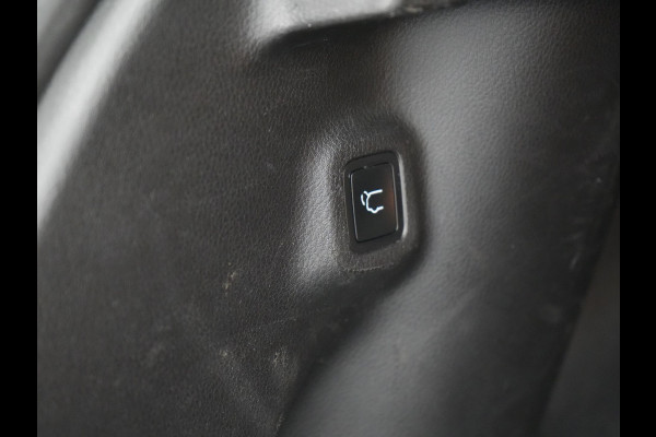 Jeep Compass 4xe 240 Electric S Plug In Hybrid 240pk Dealer O.H PHEV | Lederen Sportstoelen Memory & Verwarmd | Camera | Navigatie | Blis | Keyless | Stuur Verwarmd | Cruise Control | DAB |