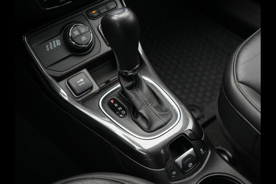 Jeep Compass 4xe 240 Electric S Plug In Hybrid 240pk Dealer O.H PHEV | Lederen Sportstoelen Memory & Verwarmd | Camera | Navigatie | Blis | Keyless | Stuur Verwarmd | Cruise Control | DAB |