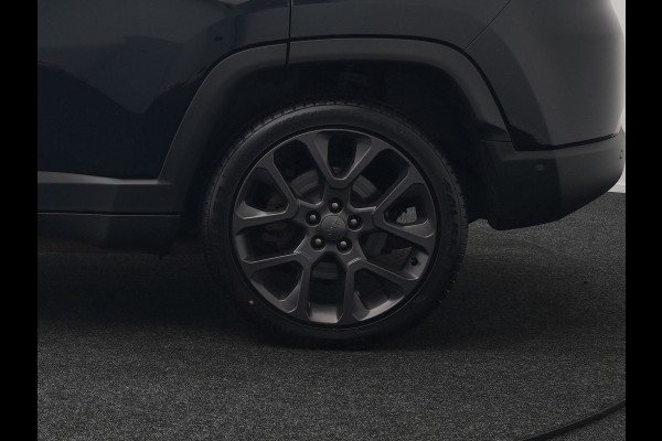 Jeep Compass 4xe 240 Electric S Plug In Hybrid 240pk Dealer O.H PHEV | Lederen Sportstoelen Memory & Verwarmd | Camera | Navigatie | Blis | Keyless | Stuur Verwarmd | Cruise Control | DAB |