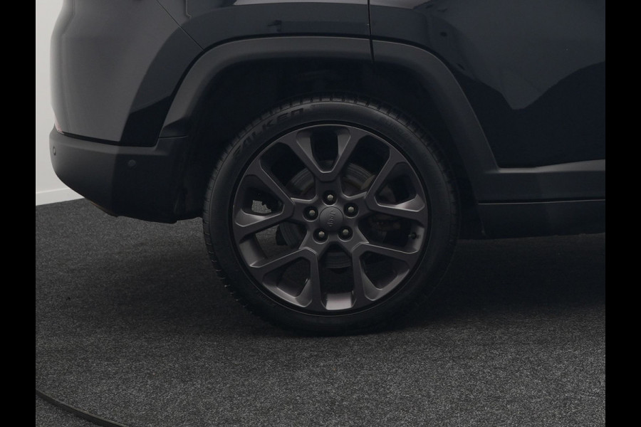 Jeep Compass 4xe 240 Electric S Plug In Hybrid 240pk Dealer O.H PHEV | Lederen Sportstoelen Memory & Verwarmd | Camera | Navigatie | Blis | Keyless | Stuur Verwarmd | Cruise Control | DAB |