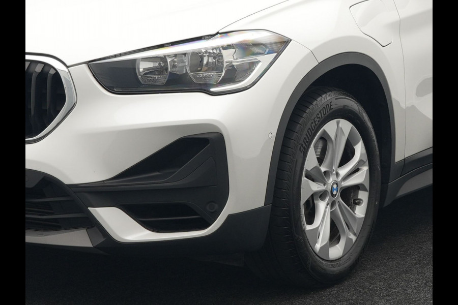 BMW X1 xDrive25e eDrive Edition Plug In Hybrid 220pk Dealer O.H PHEV | Adaptive Cruise | Head Up | Harman Kardon Sound | Stoelverwarming | Camera | Navigatie | DAB |