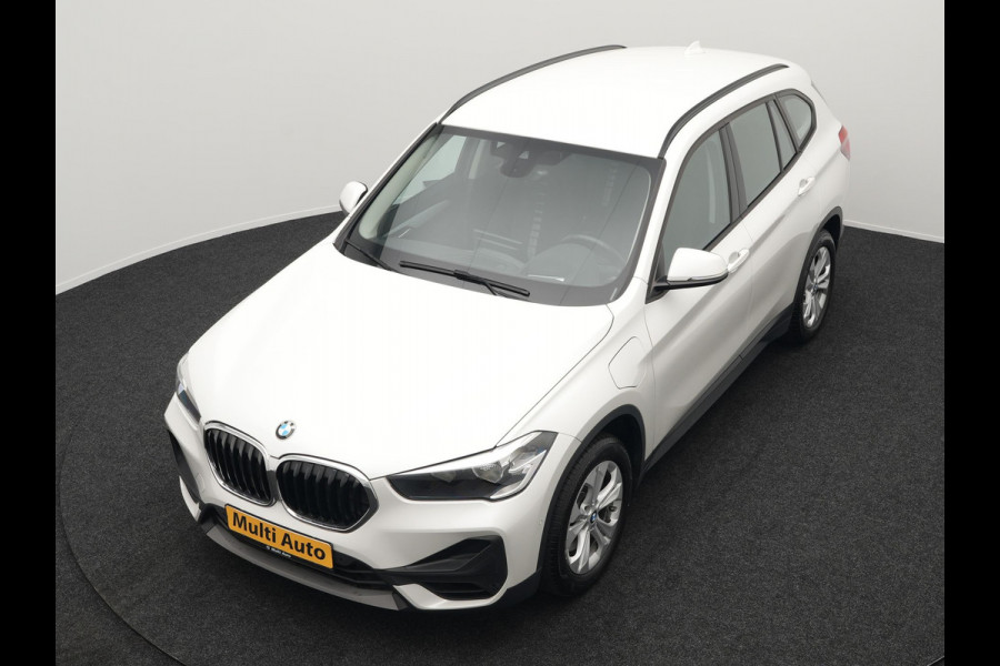 BMW X1 xDrive25e eDrive Edition Plug In Hybrid 220pk Dealer O.H PHEV | Adaptive Cruise | Head Up | Harman Kardon Sound | Stoelverwarming | Camera | Navigatie | DAB |