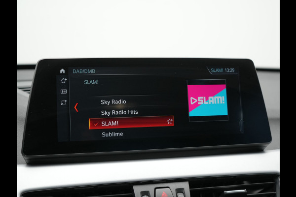 BMW X1 xDrive25e eDrive Edition Plug In Hybrid 220pk Dealer O.H PHEV | Adaptive Cruise | Head Up | Harman Kardon Sound | Stoelverwarming | Camera | Navigatie | DAB |