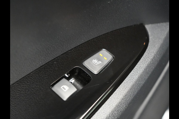 Kia Sportage 1.6 T-GDi 4WD DynamicLine Plug In Hybrid 265pk Dealer O.H PHEV | Widescreen | Adaptive Cruise |  Sportstoelen Verwarmd | Apple Carplay | Stuur Verwarmd | Navigatie | Virtual | Camera | DAB |