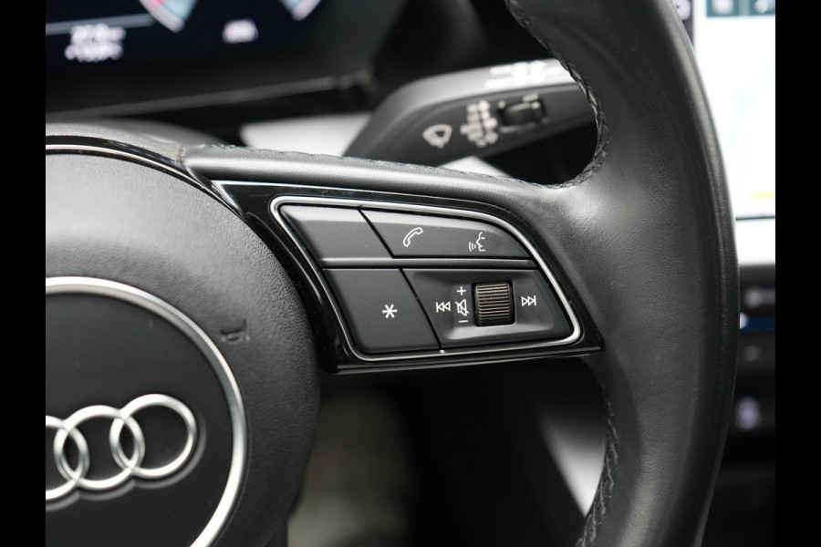 Audi A3 Sportback 30 TFSI Pro Line 111pk Dealer O.H | Cruise Control | Apple Carplay | Voorstoelen Verwarmd | Navigatie | Virtual | DAB |