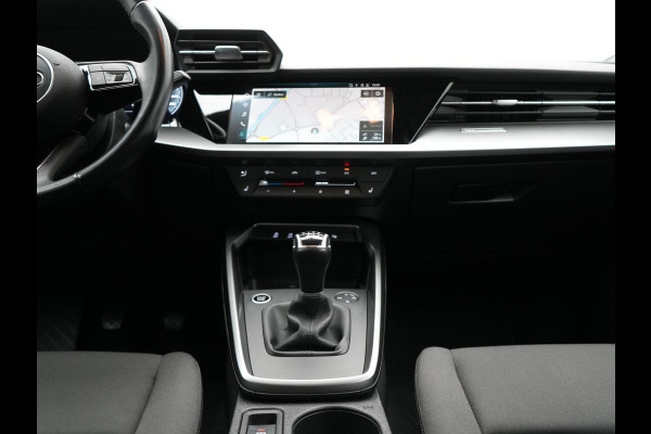 Audi A3 Sportback 30 TFSI Pro Line 111pk Dealer O.H | Cruise Control | Apple Carplay | Voorstoelen Verwarmd | Navigatie | Virtual | DAB |