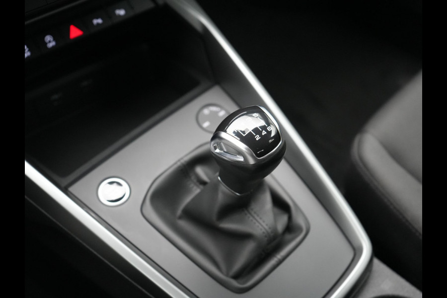 Audi A3 Sportback 30 TFSI Pro Line 111pk Dealer O.H | Cruise Control | Apple Carplay | Voorstoelen Verwarmd | Navigatie | Virtual | DAB |