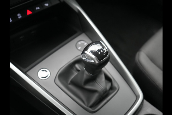 Audi A3 Sportback 30 TFSI Pro Line 111pk Dealer O.H | Cruise Control | Apple Carplay | Voorstoelen Verwarmd | Navigatie | Virtual | DAB |