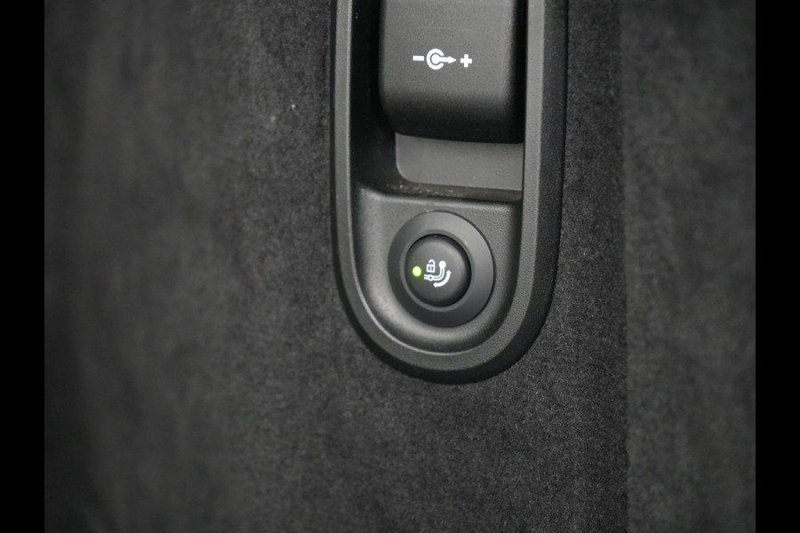 BMW 5 Serie Touring 530e High Executive Plug In Hybrid 292pk Dealer O.H PHEV | Trekhaak Af Fabriek | Head Up | Lederen Sportstoelen Memory & Verwarmd | Apple Carplay | Stuur Verwarmd | Sfeerverlichting | Cruise Control | Camera | Navigatie | Blis | DAB |