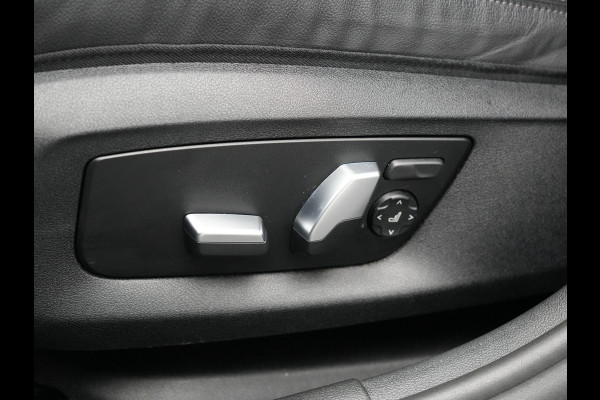 BMW 5 Serie Touring 530e High Executive Plug In Hybrid 292pk Dealer O.H PHEV | Trekhaak Af Fabriek | Head Up | Lederen Sportstoelen Memory & Verwarmd | Apple Carplay | Stuur Verwarmd | Sfeerverlichting | Cruise Control | Camera | Navigatie | Blis | DAB |