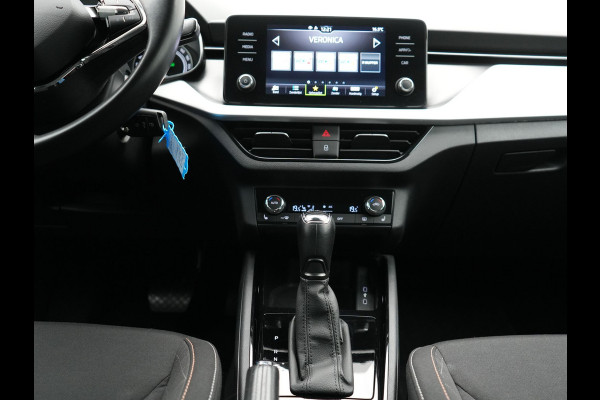 Škoda Kamiq 1.0 TSI Style 111pk Dealer O.H | Apple Carplay | Voorstoelen Verwarmd | Cruise Control | DAB | 17 "L.M |