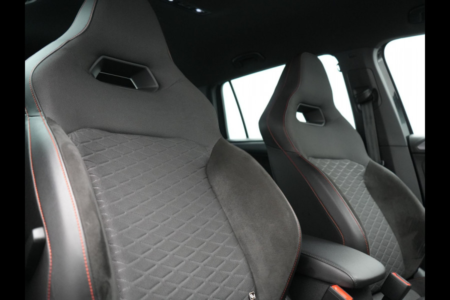 Seat Tarraco 1.4 TSI e-Hybrid FR Plug In Hybrid 245pk Dealer O.H PHEV | Adaptive Cruise | Alcantara Sportstoelen Memory & Verwarmd | 360 Camera | Apple Carplay | Stuur Verwarmd | Keyless | Blis | Navigatie | Virtual | DAB | 19 "L.M |