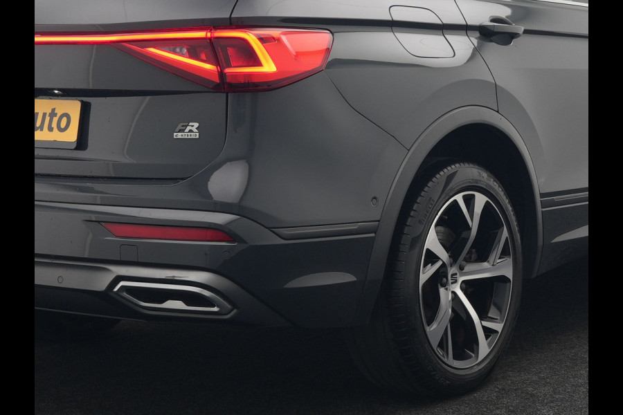 Seat Tarraco 1.4 TSI e-Hybrid FR Plug In Hybrid 245pk Dealer O.H PHEV | Adaptive Cruise | Alcantara Sportstoelen Memory & Verwarmd | 360 Camera | Apple Carplay | Stuur Verwarmd | Keyless | Blis | Navigatie | Virtual | DAB | 19 "L.M |