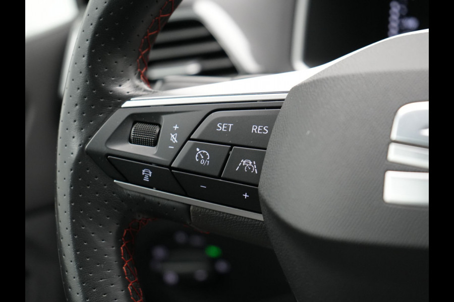 Seat Tarraco 1.4 TSI e-Hybrid FR Plug In Hybrid 245pk Dealer O.H PHEV | Adaptive Cruise | Alcantara Sportstoelen Memory & Verwarmd | 360 Camera | Apple Carplay | Stuur Verwarmd | Keyless | Blis | Navigatie | Virtual | DAB | 19 "L.M |