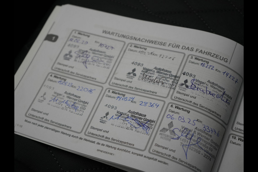 Mitsubishi Outlander 2.4 Intense+ Plug In Hybrid 225pk Dealer O.H PHEV | 360 Camera | Lederen Sportstoelen Verwarmd | Keyless | Navigatie | Stuur Verwarmd | Cruise Control | Blis | DAB |