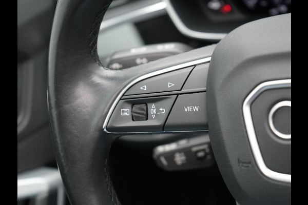 Audi Q3 45 TFSI e S Line Plug In Hybrid 245pk Dealer O.H PHEV | Trekhaak Af Fabriek | Panodak | Adaptive Cruise | Sportstoelen Verwarmd | Apple Carplay | Keyless | Navigatie | Virtual |  DAB |