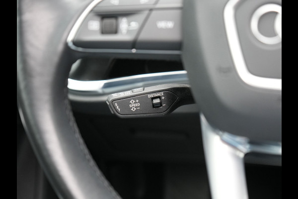 Audi Q3 45 TFSI e S Line Plug In Hybrid 245pk Dealer O.H PHEV | Trekhaak Af Fabriek | Panodak | Adaptive Cruise | Sportstoelen Verwarmd | Apple Carplay | Keyless | Navigatie | Virtual |  DAB |