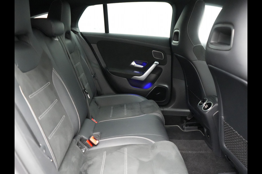 Mercedes-Benz CLA-Klasse Shooting Brake 250 e AMG Plug In Hybrid 218pk Dealer O.H PHEV | Trekhaak Af Fabriek | Panodak | Burmester Sound | Adaptive Cruise | Alcantara Sportstoelen Verwarmd | Sfeerverlichting | WideScreen | Navigatie |