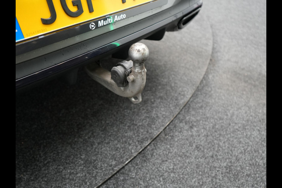 Mercedes-Benz CLA-Klasse Shooting Brake 250 e AMG Plug In Hybrid 218pk Dealer O.H PHEV | Trekhaak Af Fabriek | Panodak | Burmester Sound | Adaptive Cruise | Alcantara Sportstoelen Verwarmd | Sfeerverlichting | WideScreen | Navigatie |