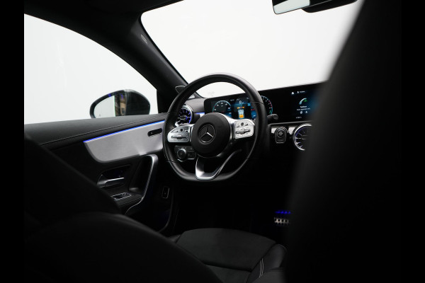 Mercedes-Benz CLA-Klasse Shooting Brake 250 e AMG Plug In Hybrid 218pk Dealer O.H PHEV | Trekhaak Af Fabriek | Panodak | Burmester Sound | Adaptive Cruise | Alcantara Sportstoelen Verwarmd | Sfeerverlichting | WideScreen | Navigatie |