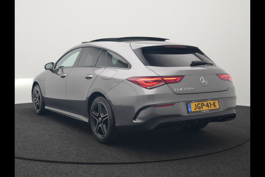 Mercedes-Benz CLA-Klasse Shooting Brake 250 e AMG Plug In Hybrid 218pk Dealer O.H PHEV | Trekhaak Af Fabriek | Panodak | Burmester Sound | Adaptive Cruise | Alcantara Sportstoelen Verwarmd | Sfeerverlichting | WideScreen | Navigatie |