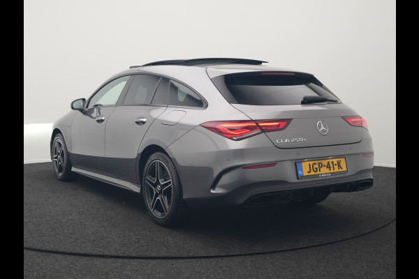 Mercedes-Benz CLA-Klasse Shooting Brake 250 e AMG Plug In Hybrid 218pk Dealer O.H PHEV | Trekhaak Af Fabriek | Panodak | Burmester Sound | Adaptive Cruise | Alcantara Sportstoelen Verwarmd | Sfeerverlichting | WideScreen | Navigatie |
