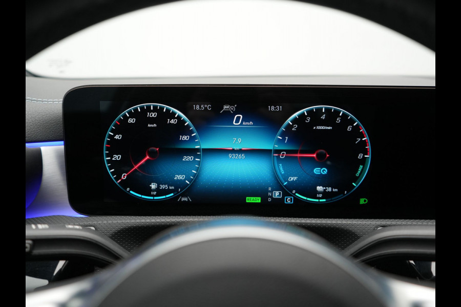 Mercedes-Benz CLA-Klasse Shooting Brake 250 e AMG Plug In Hybrid 218pk Dealer O.H PHEV | Trekhaak Af Fabriek | Panodak | Burmester Sound | Adaptive Cruise | Alcantara Sportstoelen Verwarmd | Sfeerverlichting | WideScreen | Navigatie |