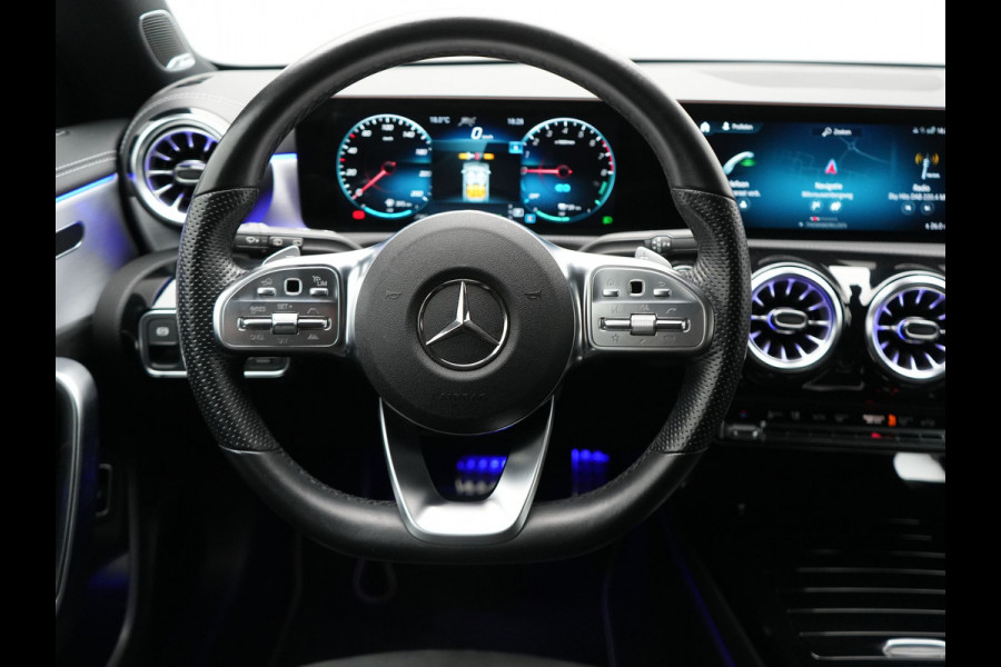 Mercedes-Benz CLA-Klasse Shooting Brake 250 e AMG Plug In Hybrid 218pk Dealer O.H PHEV | Trekhaak Af Fabriek | Panodak | Burmester Sound | Adaptive Cruise | Alcantara Sportstoelen Verwarmd | Sfeerverlichting | WideScreen | Navigatie |