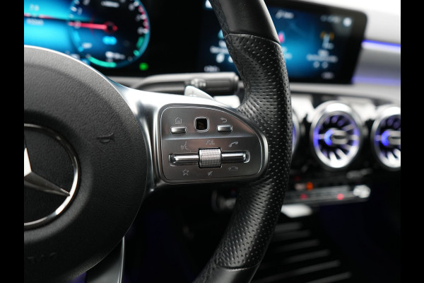 Mercedes-Benz CLA-Klasse Shooting Brake 250 e AMG Plug In Hybrid 218pk Dealer O.H PHEV | Trekhaak Af Fabriek | Panodak | Burmester Sound | Adaptive Cruise | Alcantara Sportstoelen Verwarmd | Sfeerverlichting | WideScreen | Navigatie |