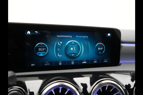 Mercedes-Benz CLA-Klasse Shooting Brake 250 e AMG Plug In Hybrid 218pk Dealer O.H PHEV | Trekhaak Af Fabriek | Panodak | Burmester Sound | Adaptive Cruise | Alcantara Sportstoelen Verwarmd | Sfeerverlichting | WideScreen | Navigatie |