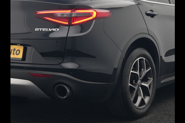 Alfa Romeo Stelvio 2.0 T AWD B-Tech Business Edition Automaat 200pk | Adaptive Cruise | Lederen Sportstoelen Memory & Verwarmd | Camera | Stuurwiel Verwarmd | Navigatie | DAB |
