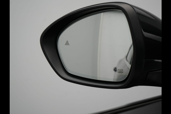 Alfa Romeo Stelvio 2.0 T AWD B-Tech Business Edition Automaat 200pk | Adaptive Cruise | Lederen Sportstoelen Memory & Verwarmd | Camera | Stuurwiel Verwarmd | Navigatie | DAB |