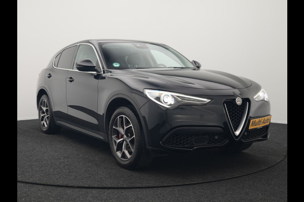 Alfa Romeo Stelvio 2.0 T AWD B-Tech Business Edition Automaat 200pk | Adaptive Cruise | Lederen Sportstoelen Memory & Verwarmd | Camera | Stuurwiel Verwarmd | Navigatie | DAB |
