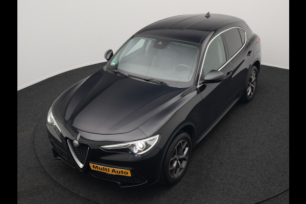 Alfa Romeo Stelvio 2.0 T AWD B-Tech Business Edition Automaat 200pk | Adaptive Cruise | Lederen Sportstoelen Memory & Verwarmd | Camera | Stuurwiel Verwarmd | Navigatie | DAB |
