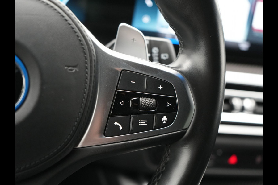 BMW 3 Serie Touring 330e M Sport LCI Facelift Model Plug In Hybrid 292pk Dealer O.H PHEV | Widescreen Navi | Adaptive Cruise | Alcantara Sportstoelen Memory & Verwarmd | Camera | Sfeerverlichting | Apple Carplay | Blis | Keyless | DAB |
