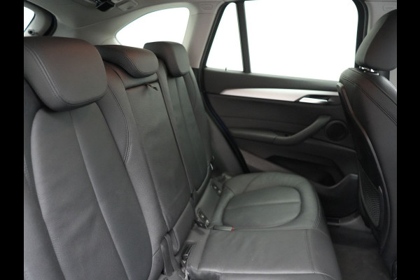 BMW X1 xDrive25e Sportline Plug In Hybrid 220pk Dealer O.H PHEV | Head Up | Cruise Control | Camera | Lederen Sportstoelen Verwarmd | Navigatie | Keyless | DAB |